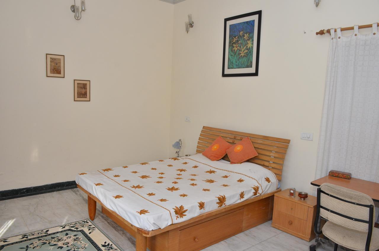 Sandy'S Homestay Jammu Exterior photo