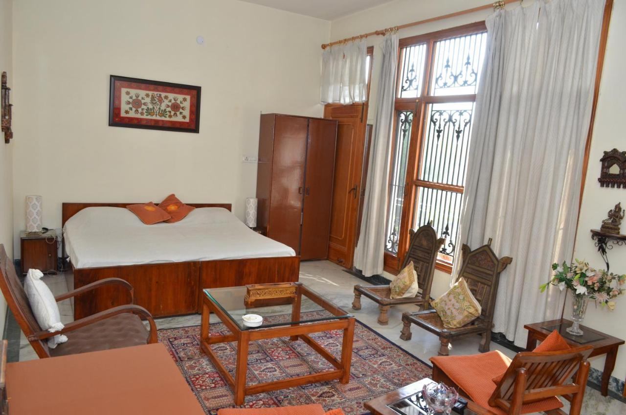 Sandy'S Homestay Jammu Exterior photo